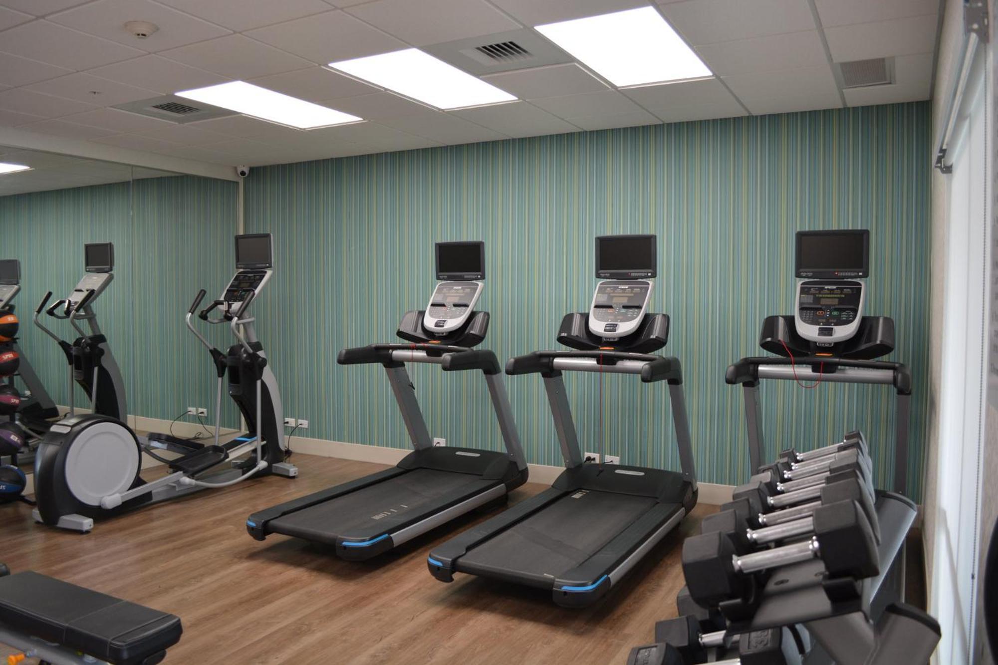 Holiday Inn Express & Suites Liberal 外观 照片