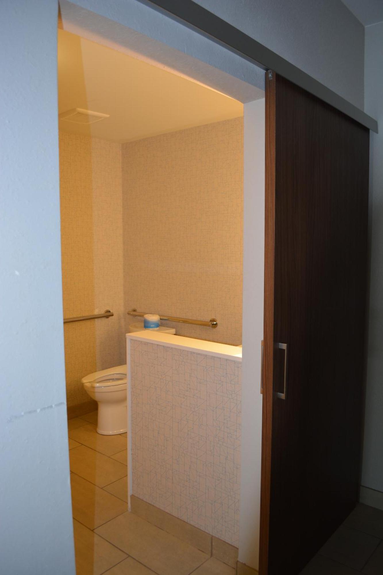 Holiday Inn Express & Suites Liberal 外观 照片
